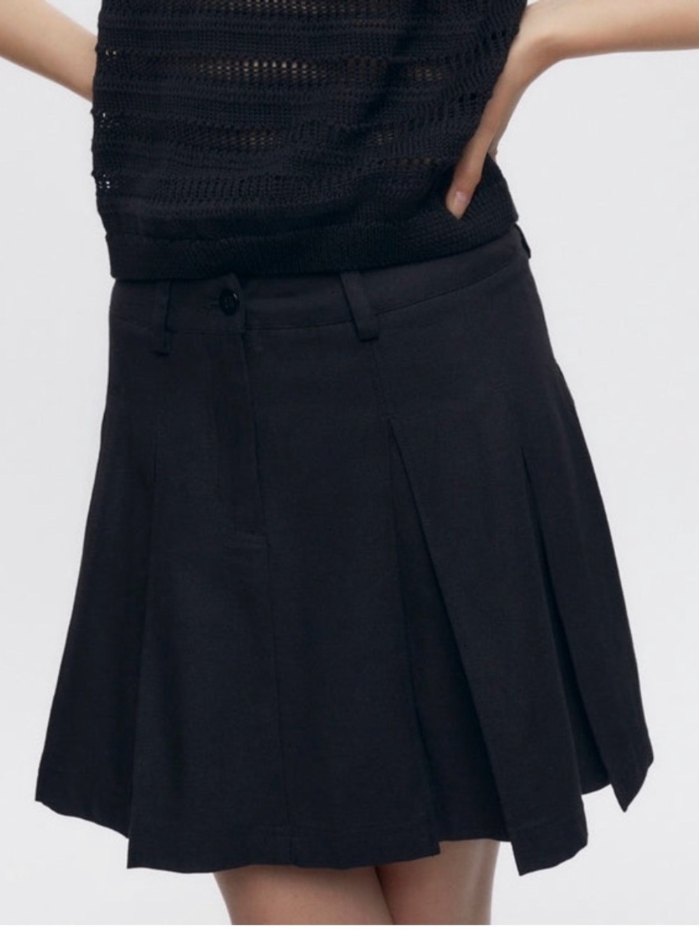 KOTN Dendera Mini Skirt Black 2 Linen Cotton Pleated nwot